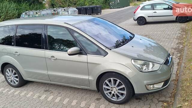 Серый Форд Галакси, объемом двигателя 2 л и пробегом 238 тыс. км за 9409 $, фото 1 на Automoto.ua