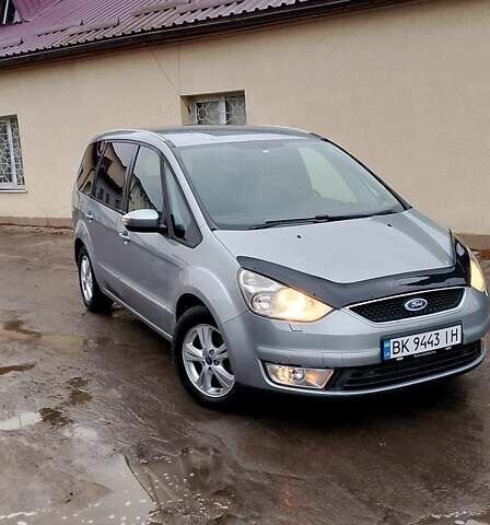 Форд Галакси 2010 в Ровно на Automoto.ua Серый Форд Галакси, объемом двигателя 2 л и пробегом 270 тыс. км за 9999 $, фото 6 на Automoto.ua