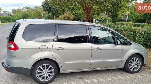 Серый Форд Галакси, объемом двигателя 2 л и пробегом 238 тыс. км за 9409 $, фото 7 на Automoto.ua