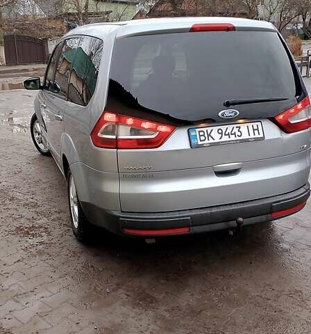 Форд Галакси 2010 в Ровно на Automoto.ua Серый Форд Галакси, объемом двигателя 2 л и пробегом 270 тыс. км за 9999 $, фото 11 на Automoto.ua