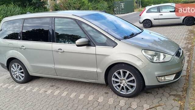 Серый Форд Галакси, объемом двигателя 2 л и пробегом 238 тыс. км за 9409 $, фото 4 на Automoto.ua