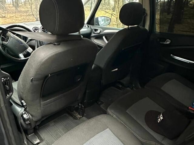 Сірий Форд Галаксі, об'ємом двигуна 1.6 л та пробігом 280 тис. км за 8800 $, фото 6 на Automoto.ua