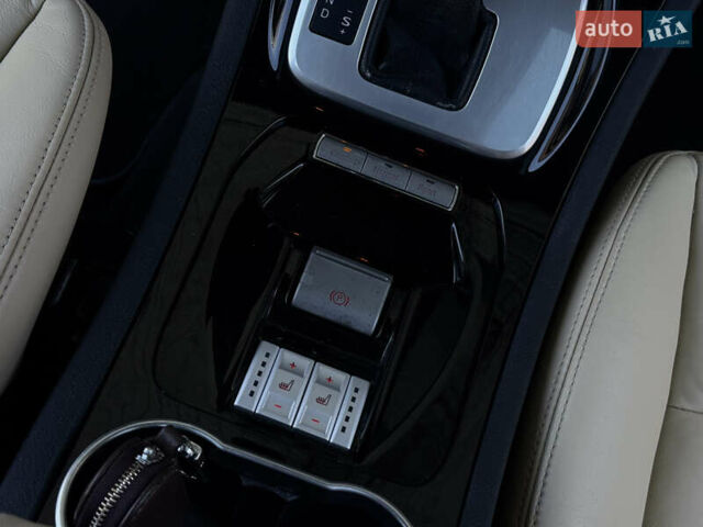 Форд Галакси 2011 в Днепре (Днепропетровске) на Automoto.ua Серый Форд Галакси, объемом двигателя 2 л и пробегом 117 тыс. км за 12300 $, фото 12 на Automoto.ua