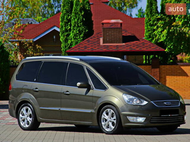 Форд Галакси 2011 в Днепре (Днепропетровске) на Automoto.ua Серый Форд Галакси, объемом двигателя 2 л и пробегом 117 тыс. км за 12300 $, фото 3 на Automoto.ua