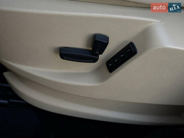 Форд Галакси 2011 в Днепре (Днепропетровске) на Automoto.ua Серый Форд Галакси, объемом двигателя 2 л и пробегом 117 тыс. км за 12300 $, фото 13 на Automoto.ua