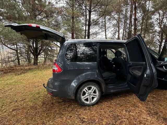 Сірий Форд Галаксі, об'ємом двигуна 1.6 л та пробігом 280 тис. км за 8800 $, фото 9 на Automoto.ua