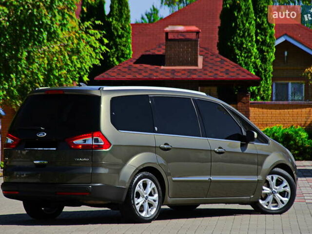 Форд Галакси 2011 в Днепре (Днепропетровске) на Automoto.ua Серый Форд Галакси, объемом двигателя 2 л и пробегом 117 тыс. км за 12300 $, фото 5 на Automoto.ua