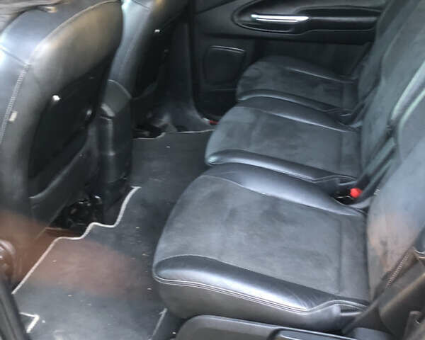 Серый Форд Галакси, объемом двигателя 2 л и пробегом 251 тыс. км за 11200 $, фото 6 на Automoto.ua