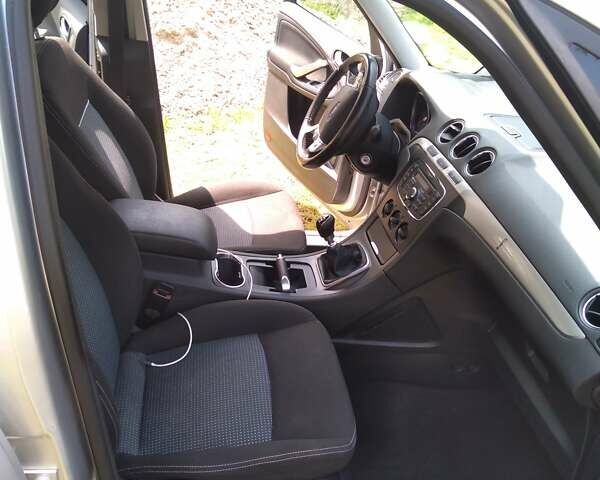 Серый Форд Галакси, объемом двигателя 1.56 л и пробегом 300 тыс. км за 9499 $, фото 9 на Automoto.ua