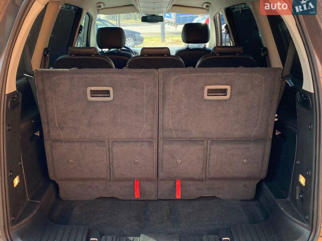 Сірий Форд Галаксі, об'ємом двигуна 2 л та пробігом 240 тис. км за 12999 $, фото 22 на Automoto.ua