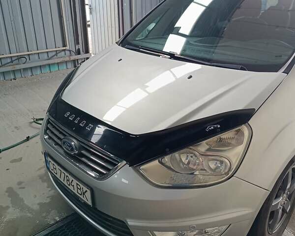 Серый Форд Галакси, объемом двигателя 2 л и пробегом 270 тыс. км за 11400 $, фото 4 на Automoto.ua