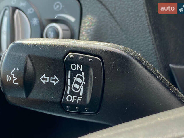 Сірий Форд Галаксі, об'ємом двигуна 2 л та пробігом 240 тис. км за 12999 $, фото 15 на Automoto.ua