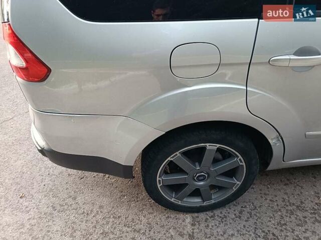 Сірий Форд Галаксі, об'ємом двигуна 2 л та пробігом 347 тис. км за 9400 $, фото 4 на Automoto.ua