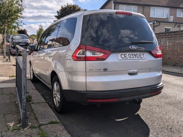 Серый Форд Галакси, объемом двигателя 2 л и пробегом 250 тыс. км за 14517 $, фото 3 на Automoto.ua