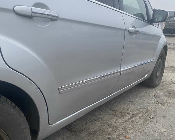 Серый Форд Галакси, объемом двигателя 2 л и пробегом 345 тыс. км за 11300 $, фото 3 на Automoto.ua