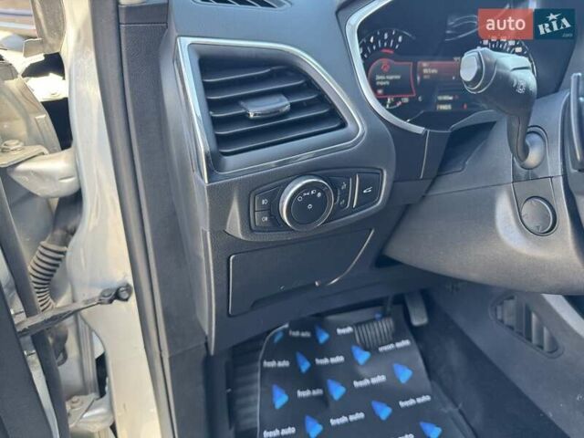 Сірий Форд Галаксі, об'ємом двигуна 2 л та пробігом 360 тис. км за 15990 $, фото 15 на Automoto.ua