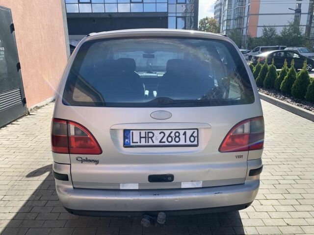 Форд Галаксі 2000 у Луцьку на Automoto.ua Сірий Форд Галаксі, об'ємом двигуна 1.9 л та пробігом 300 тис. км за 1450 $, фото 4 на Automoto.ua