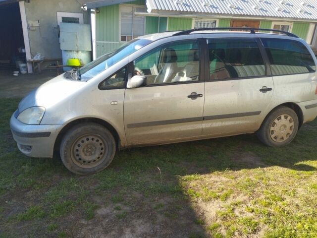 Серый Форд Галакси, объемом двигателя 1.9 л и пробегом 400 тыс. км за 3550 $, фото 1 на Automoto.ua