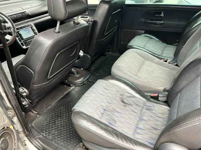 Серый Форд Галакси, объемом двигателя 1.9 л и пробегом 200 тыс. км за 3000 $, фото 9 на Automoto.ua