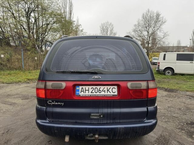 Синий Форд Галакси, объемом двигателя 2 л и пробегом 350 тыс. км за 3000 $, фото 3 на Automoto.ua