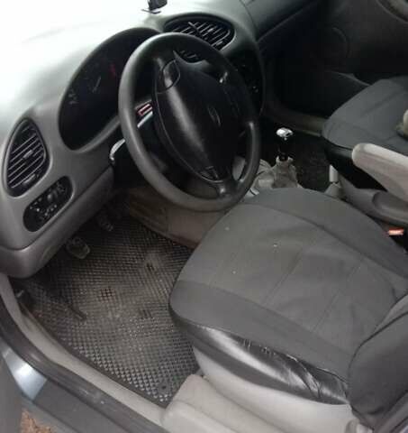 Форд Галакси 1998 в Запорожье на Automoto.ua Синий Форд Галакси, объемом двигателя 1.9 л и пробегом 412 тыс. км за 3600 $, фото 3 на Automoto.ua