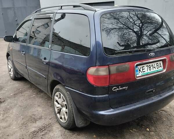 Синий Форд Галакси, объемом двигателя 2.8 л и пробегом 400 тыс. км за 2999 $, фото 10 на Automoto.ua