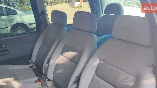 Синий Форд Галакси, объемом двигателя 1.9 л и пробегом 440 тыс. км за 4000 $, фото 12 на Automoto.ua