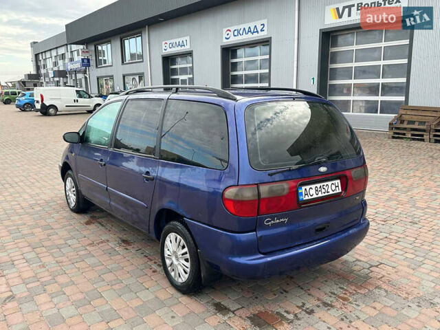 Синій Форд Галаксі, об'ємом двигуна 1.9 л та пробігом 302 тис. км за 3250 $, фото 4 на Automoto.ua