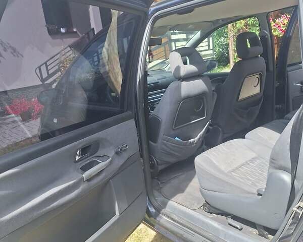 Форд Галаксі 2000 у Жовкві на Automoto.ua Синій Форд Галаксі, об'ємом двигуна 1.9 л та пробігом 350 тис. км за 3800 $, фото 4 на Automoto.ua