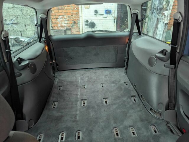 Синій Форд Галаксі, об'ємом двигуна 1.9 л та пробігом 315 тис. км за 1999 $, фото 23 на Automoto.ua