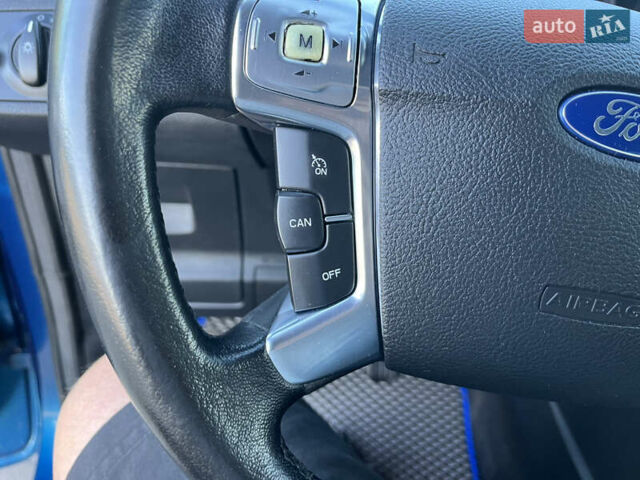 Синій Форд Галаксі, об'ємом двигуна 2 л та пробігом 233 тис. км за 6200 $, фото 30 на Automoto.ua