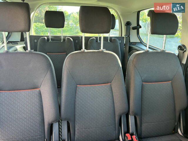 Синій Форд Галаксі, об'ємом двигуна 2 л та пробігом 233 тис. км за 6200 $, фото 35 на Automoto.ua