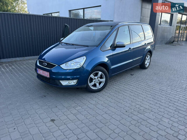 Синій Форд Галаксі, об'ємом двигуна 2 л та пробігом 233 тис. км за 6200 $, фото 3 на Automoto.ua