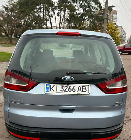 Синий Форд Галакси, объемом двигателя 1.8 л и пробегом 198 тыс. км за 7500 $, фото 4 на Automoto.ua