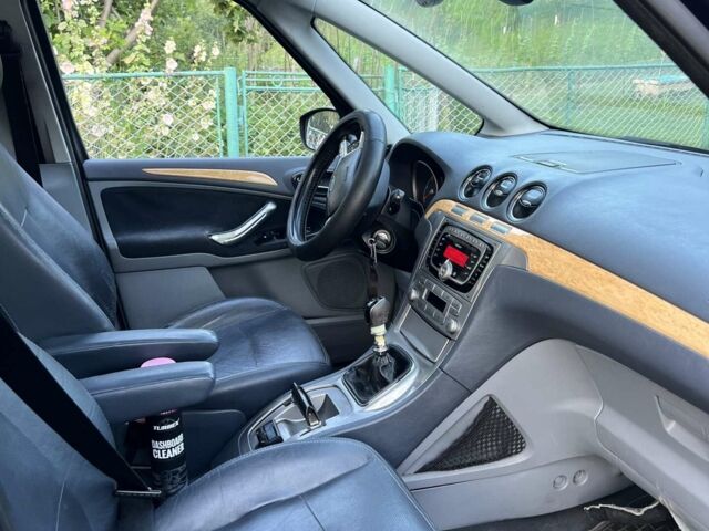 Синій Форд Галаксі, об'ємом двигуна 2 л та пробігом 325 тис. км за 6700 $, фото 3 на Automoto.ua