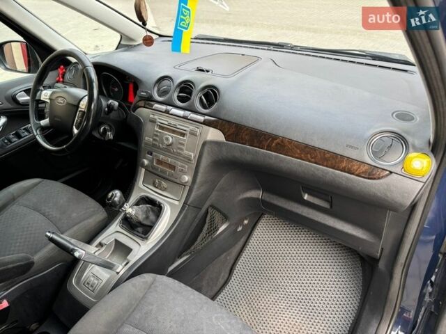 Синий Форд Галакси, объемом двигателя 2 л и пробегом 325 тыс. км за 5850 $, фото 24 на Automoto.ua