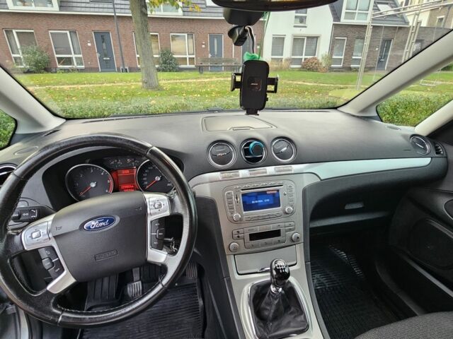 Синий Форд Галакси, объемом двигателя 1.8 л и пробегом 234 тыс. км за 7000 $, фото 18 на Automoto.ua