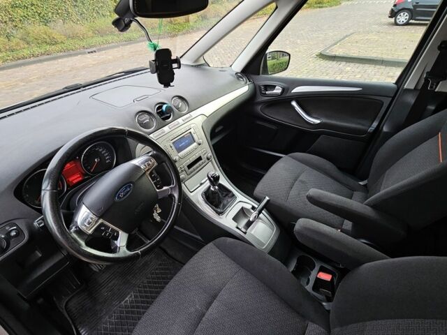 Синий Форд Галакси, объемом двигателя 1.8 л и пробегом 234 тыс. км за 7000 $, фото 10 на Automoto.ua