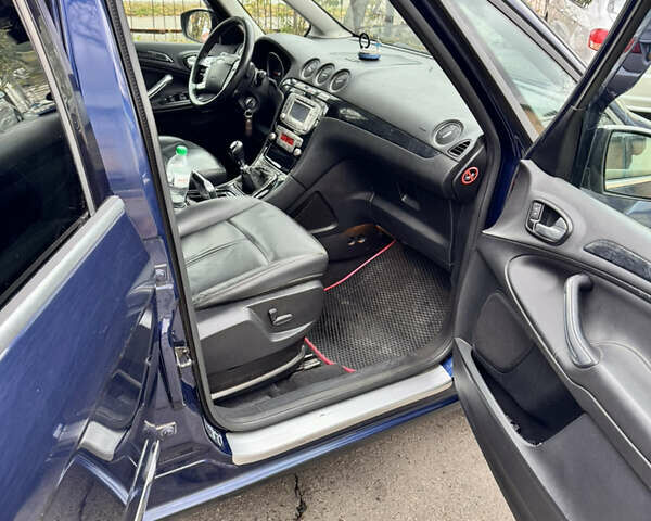 Синій Форд Галаксі, об'ємом двигуна 2 л та пробігом 257 тис. км за 10700 $, фото 12 на Automoto.ua