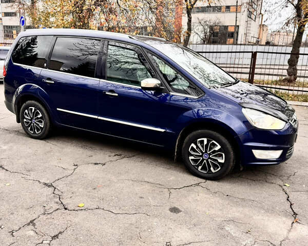 Синій Форд Галаксі, об'ємом двигуна 2 л та пробігом 257 тис. км за 10700 $, фото 2 на Automoto.ua