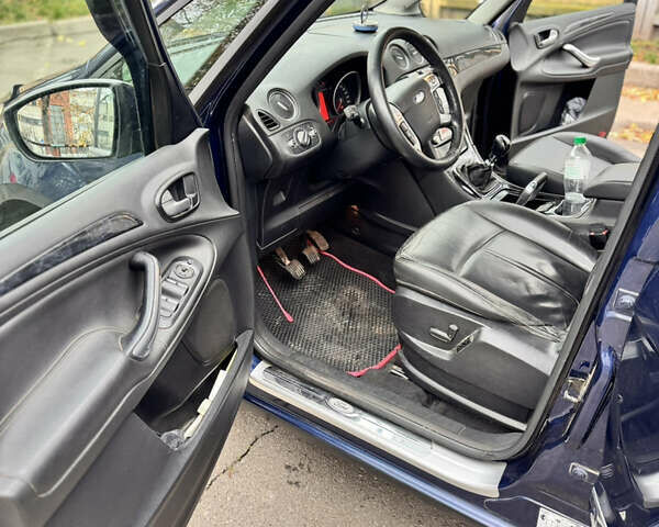 Синій Форд Галаксі, об'ємом двигуна 2 л та пробігом 257 тис. км за 10700 $, фото 16 на Automoto.ua