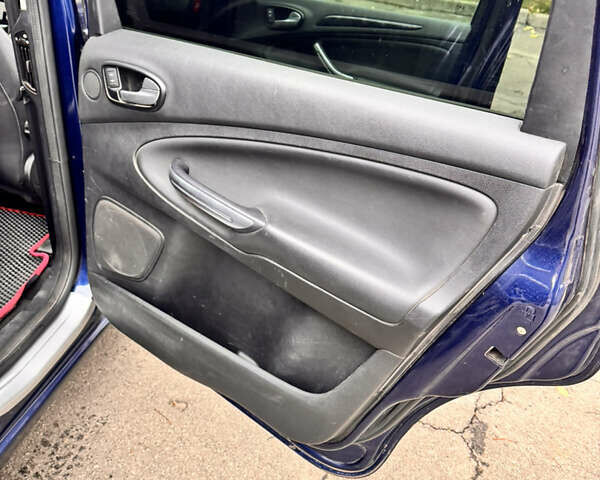 Синій Форд Галаксі, об'ємом двигуна 2 л та пробігом 257 тис. км за 10700 $, фото 13 на Automoto.ua