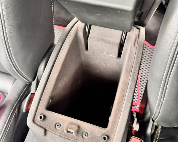 Синій Форд Галаксі, об'ємом двигуна 2 л та пробігом 257 тис. км за 10700 $, фото 26 на Automoto.ua