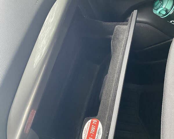 Синій Форд Галаксі, об'ємом двигуна 2 л та пробігом 293 тис. км за 16000 $, фото 21 на Automoto.ua