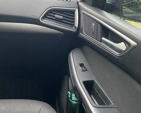 Синій Форд Галаксі, об'ємом двигуна 2 л та пробігом 293 тис. км за 16000 $, фото 20 на Automoto.ua