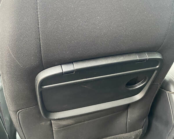 Синій Форд Галаксі, об'ємом двигуна 2 л та пробігом 293 тис. км за 16000 $, фото 25 на Automoto.ua