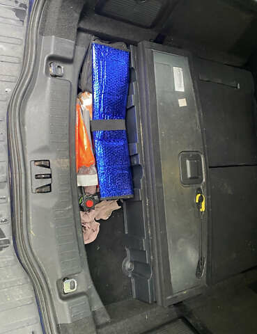 Синій Форд Галаксі, об'ємом двигуна 2 л та пробігом 293 тис. км за 16000 $, фото 35 на Automoto.ua