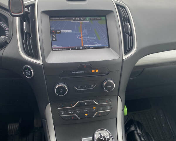 Синій Форд Галаксі, об'ємом двигуна 2 л та пробігом 293 тис. км за 16000 $, фото 24 на Automoto.ua