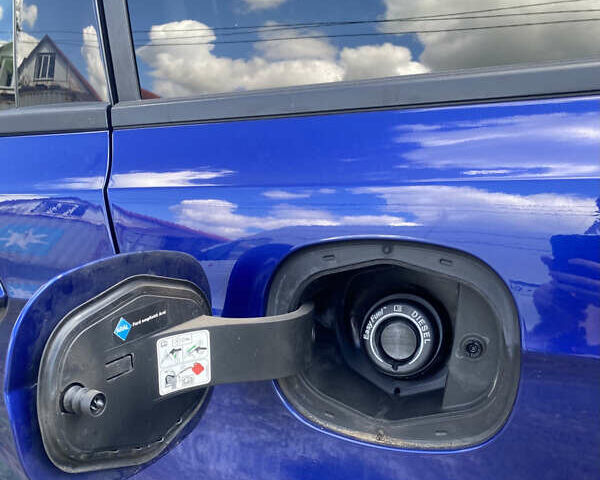 Синій Форд Галаксі, об'ємом двигуна 2 л та пробігом 293 тис. км за 16000 $, фото 38 на Automoto.ua