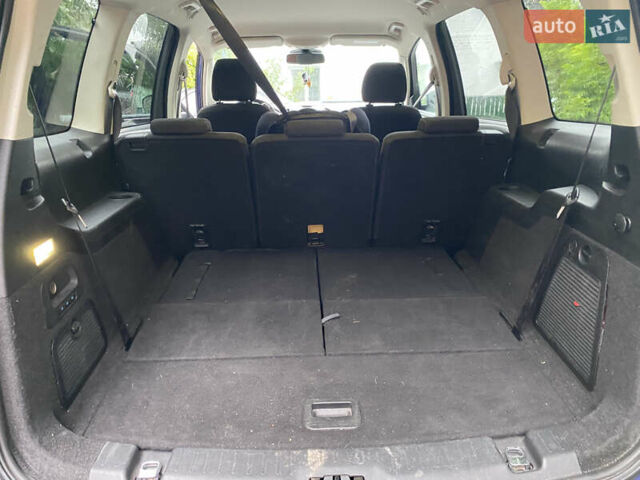 Синій Форд Галаксі, об'ємом двигуна 2 л та пробігом 293 тис. км за 16000 $, фото 32 на Automoto.ua